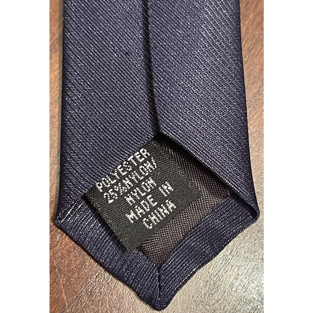 Van Heusen Blue 75% Polyester 25% Nylon Men’s Neck Tie Made In China - Picture 7 of 9